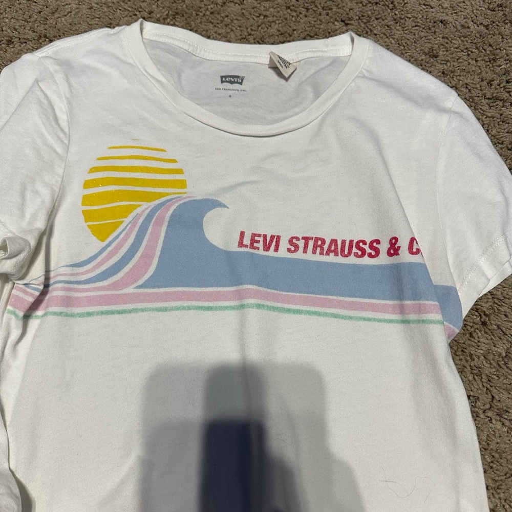 Levi Beach Tee
